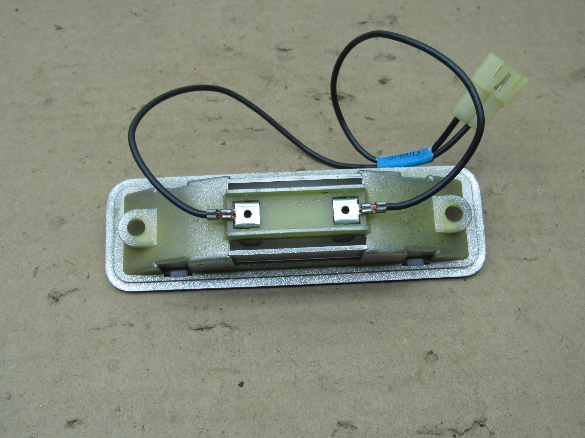 Door and Quarter Courtesy Lamp Assy# 3746013 - B - M - Body - 1975-78 - NOS - SHIPS FREE TO LOWER 48 - Image 2