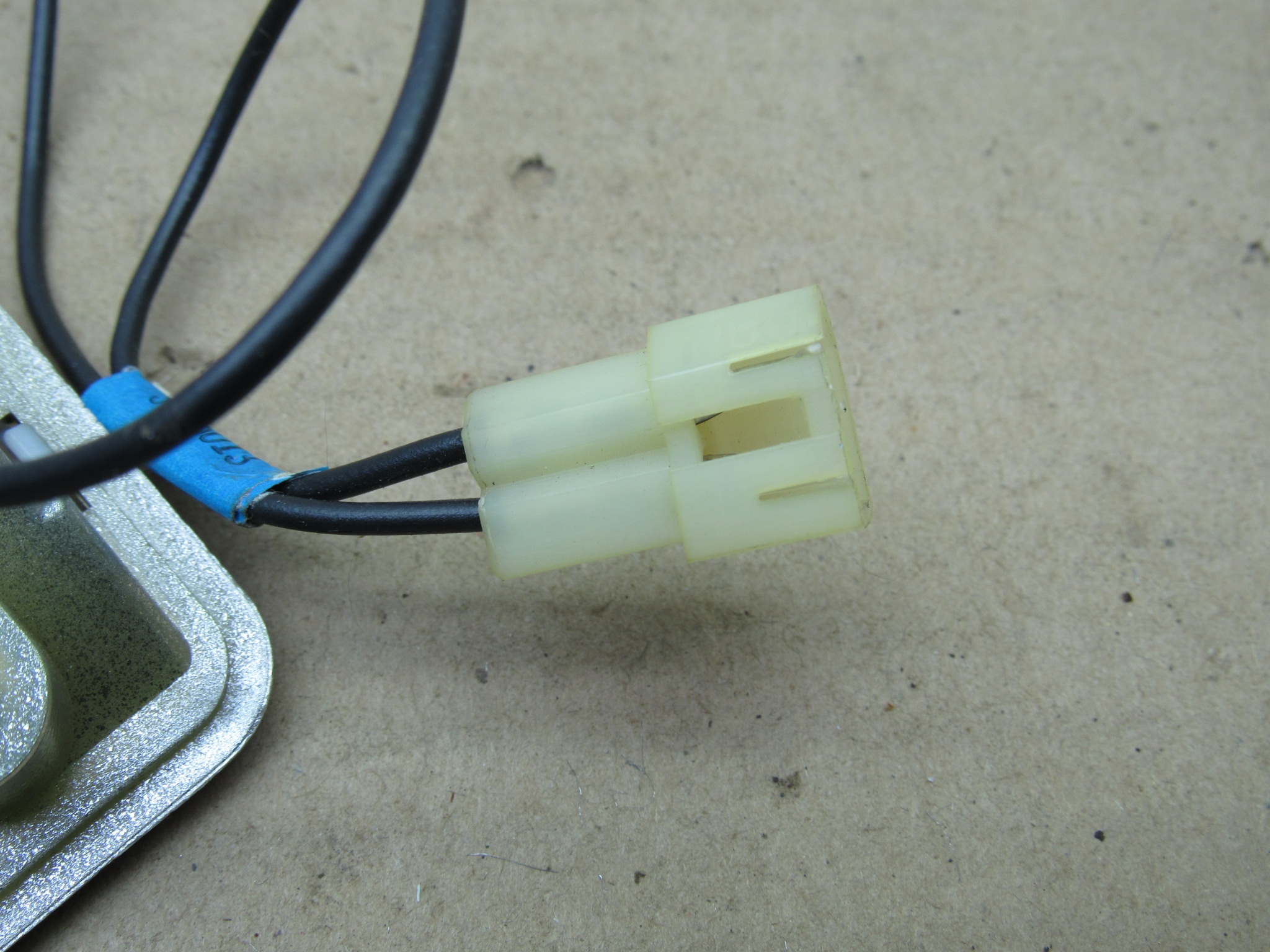 Door and Quarter Courtesy Lamp Assy# 3746013 - B - M - Body - 1975-78 - NOS - SHIPS FREE TO LOWER 48 - Image 5